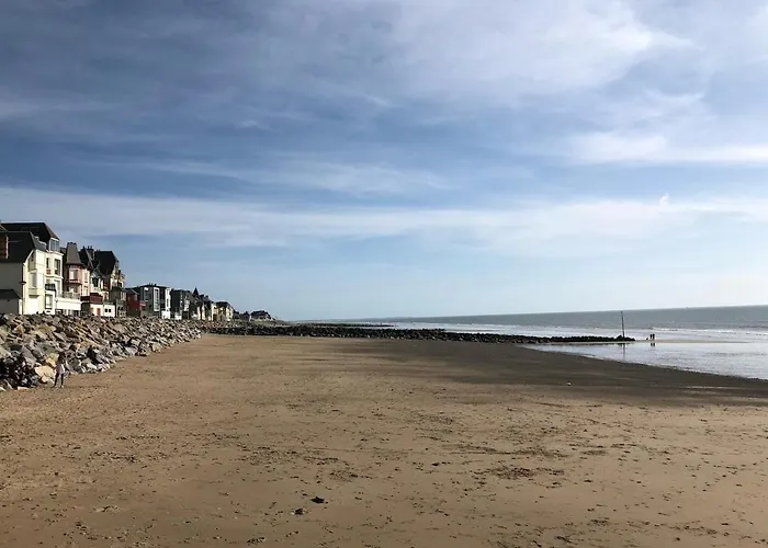 Rose-may Agon-Coutainville